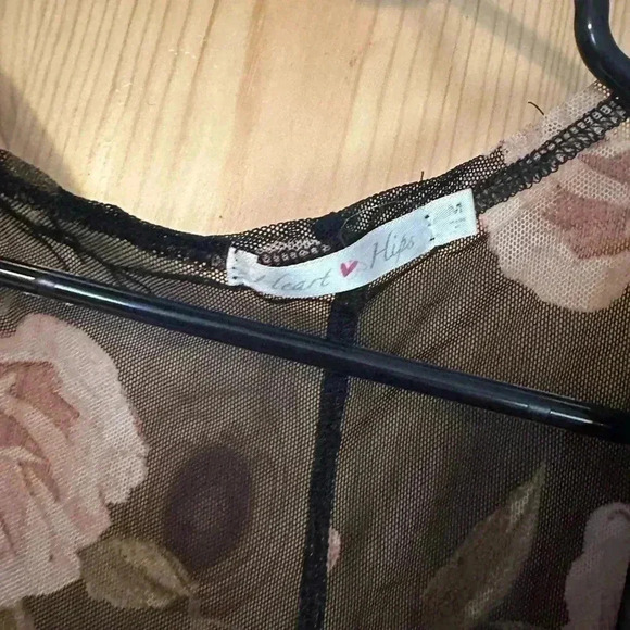 Women’s floral sheer cover up size medium - Picture 7 of 7